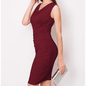 Medium wine sleeveless dress